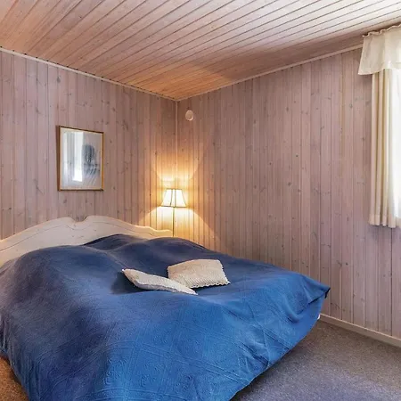 Three-bedroom Holiday In Tatil Evi *